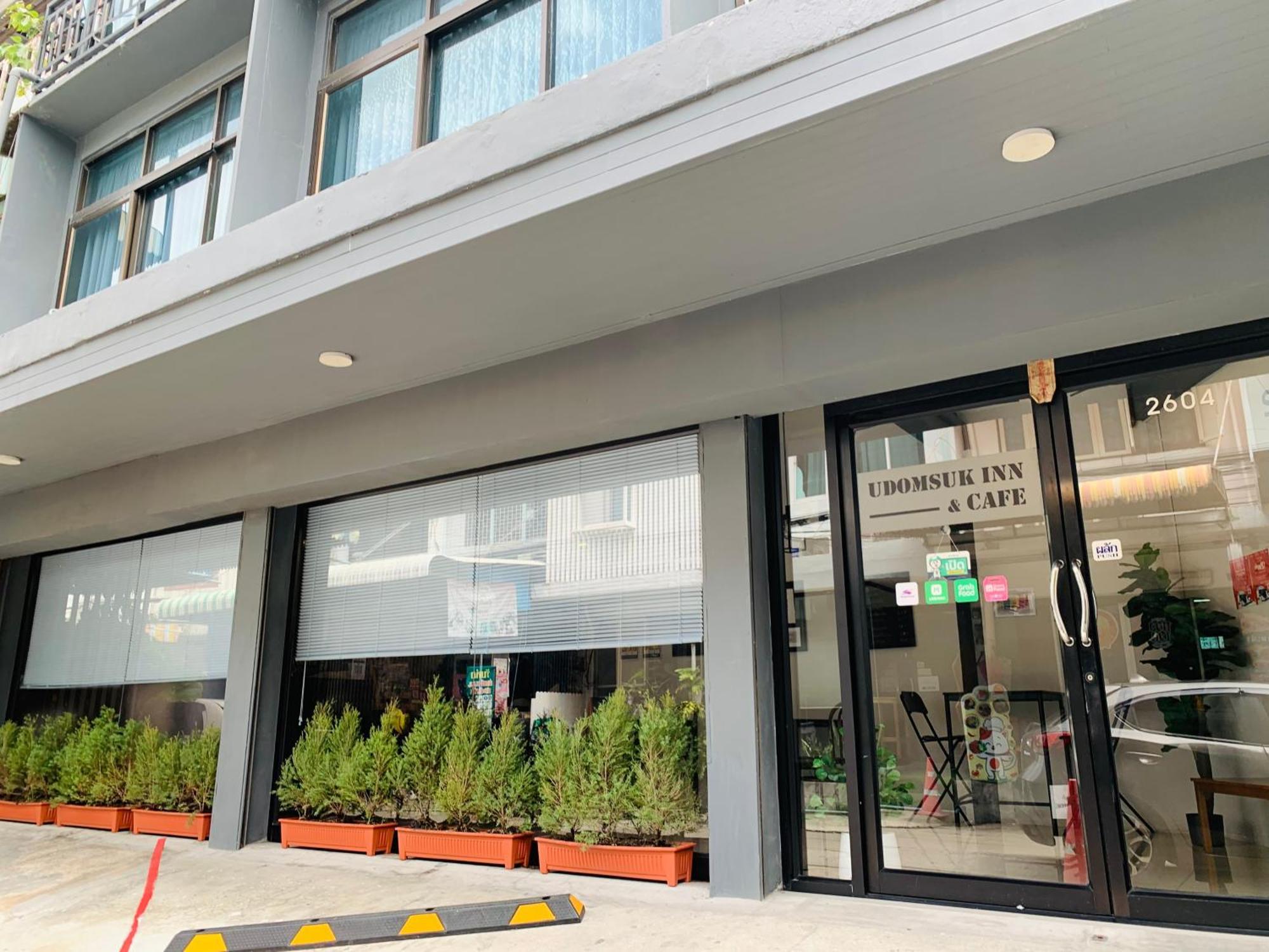 Udomsuk Inn & Cafe - Bts Udomsuk Bangkok Exterior foto